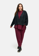 Kardigan – przytulny, ponadczasowy i z detalami strukturalnymi 'Cotona'