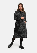 'Seriva' abito – artistico, accogliente & che valorizza la figura