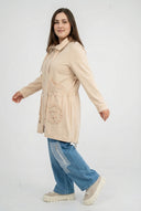 'Livia' Tussenjas – zacht, gedetailleerd & modern