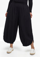 Pantalones Arina – fluidos, ligeros y modernos